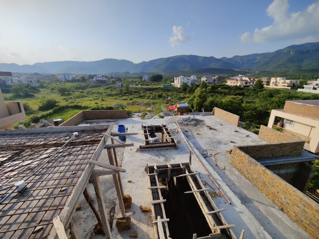 1  Kanal – Spanish House